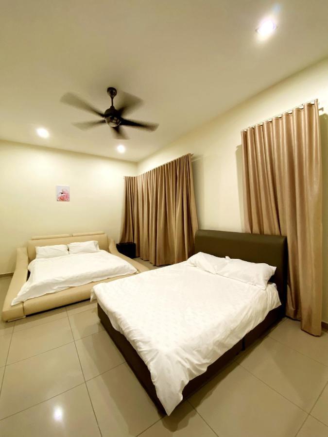 Villa Near Spice Arena 4Br 24Pax With Ktv Pool Table And Kids Swimming Pool Bayan Lepas Exterior foto